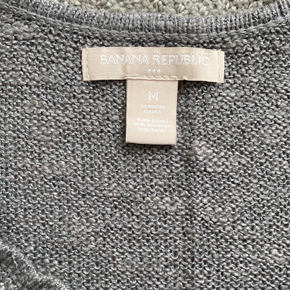 Banana Republic Factory Sleeveless Cowl Neckline Light Sweater - Picture 7 of 7